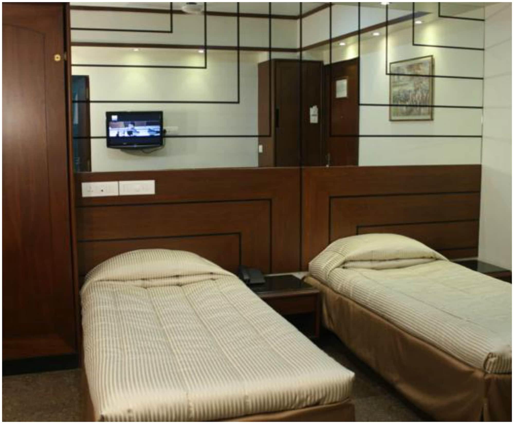 Hotel Karl Residency Mumbai  Buitenkant foto