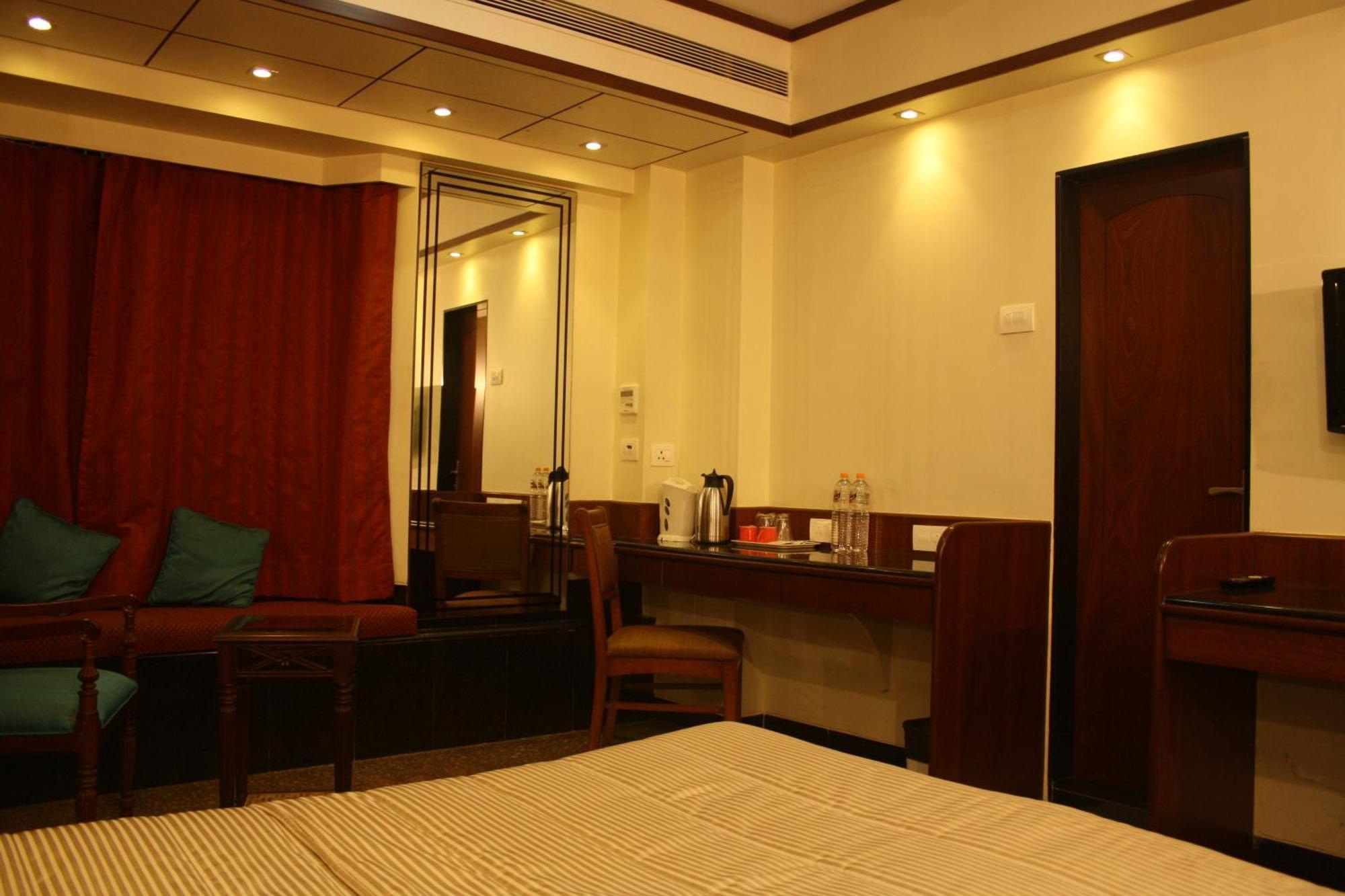 Hotel Karl Residency Mumbai  Buitenkant foto