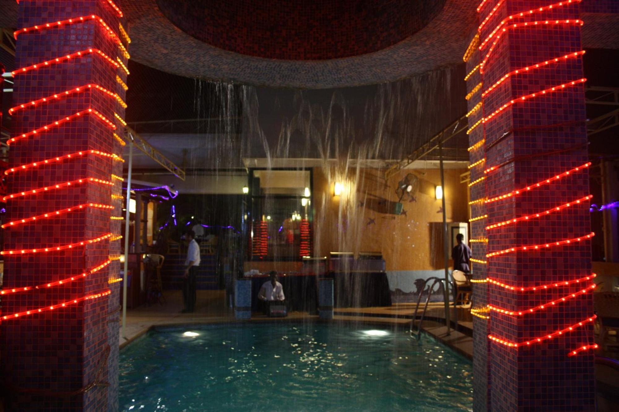 Hotel Karl Residency Mumbai  Buitenkant foto