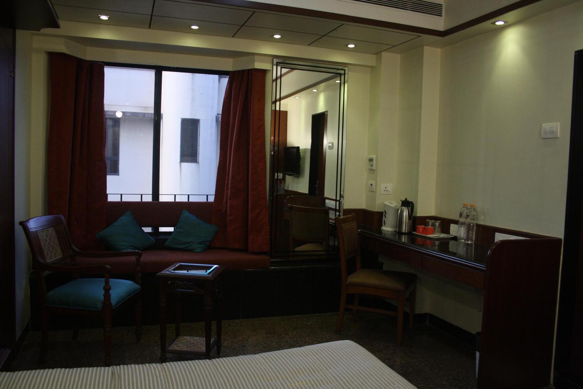 Hotel Karl Residency Mumbai  Buitenkant foto
