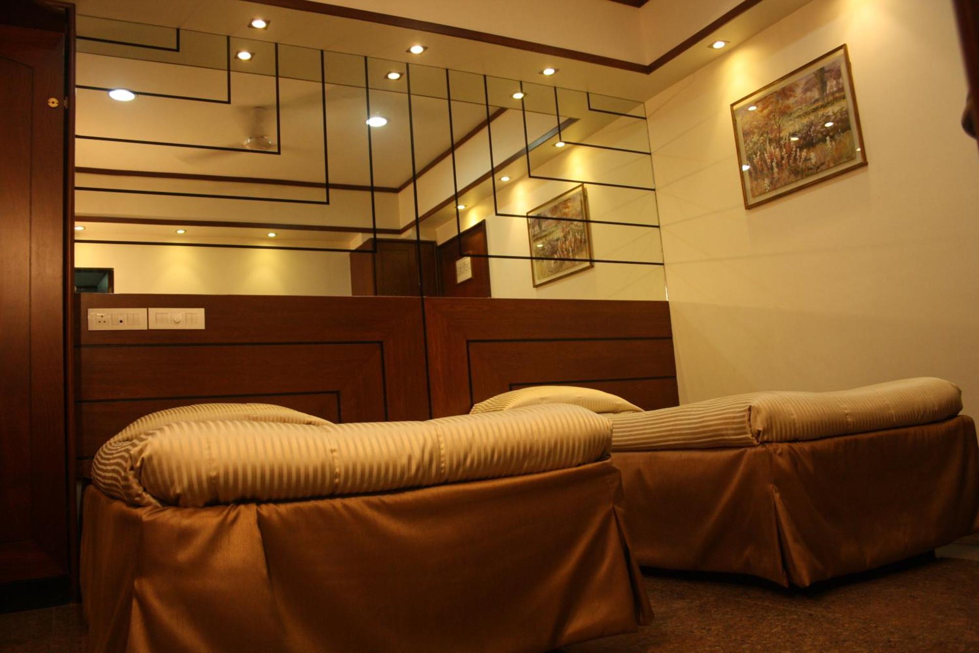 Hotel Karl Residency Mumbai  Buitenkant foto