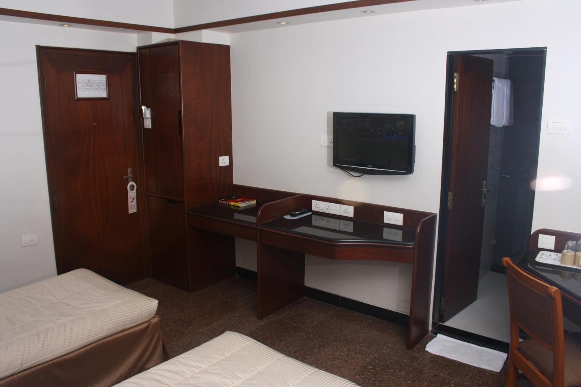 Hotel Karl Residency Mumbai  Buitenkant foto