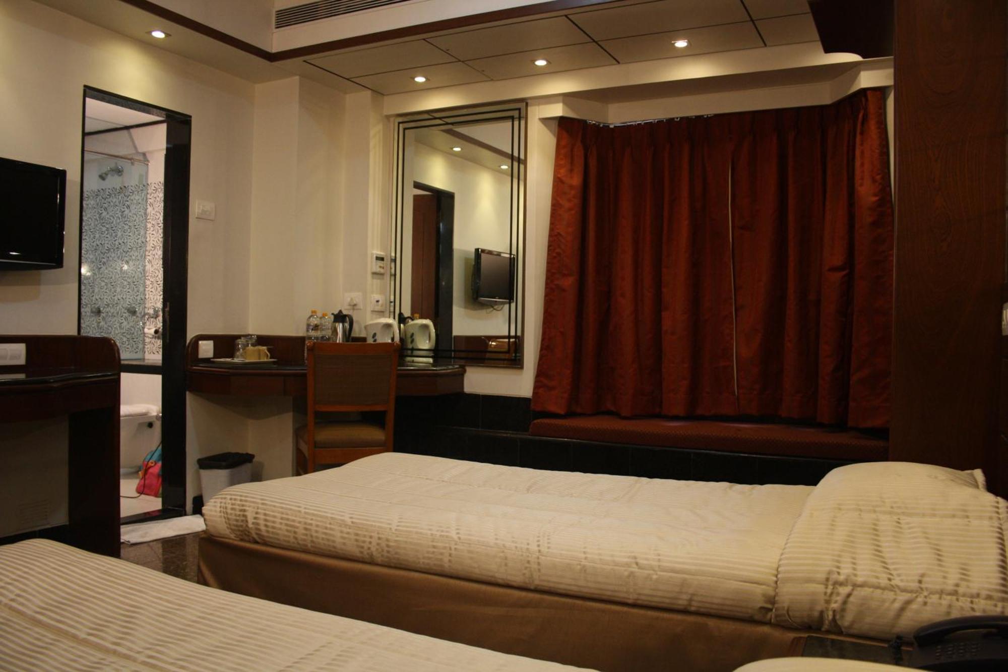 Hotel Karl Residency Mumbai  Buitenkant foto