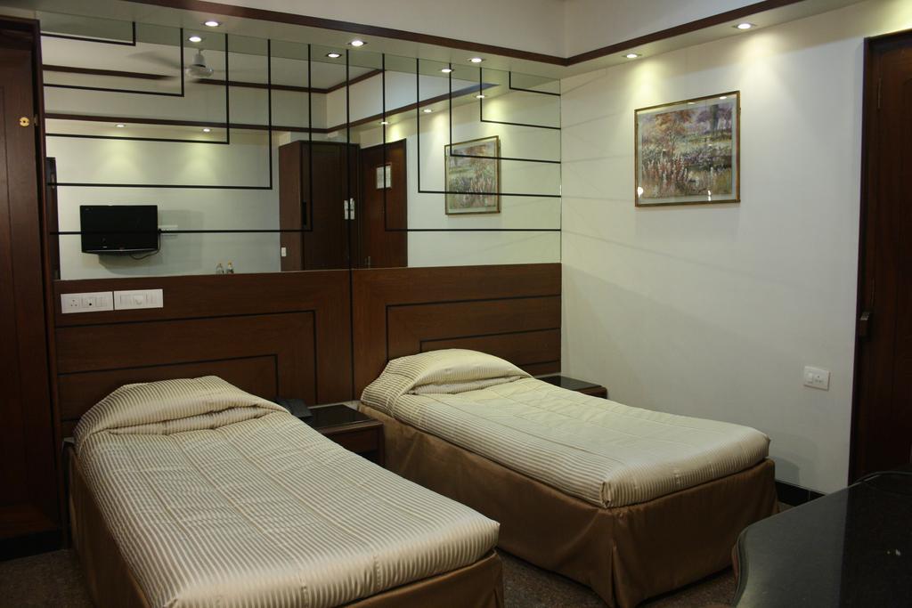 Hotel Karl Residency Mumbai  Buitenkant foto